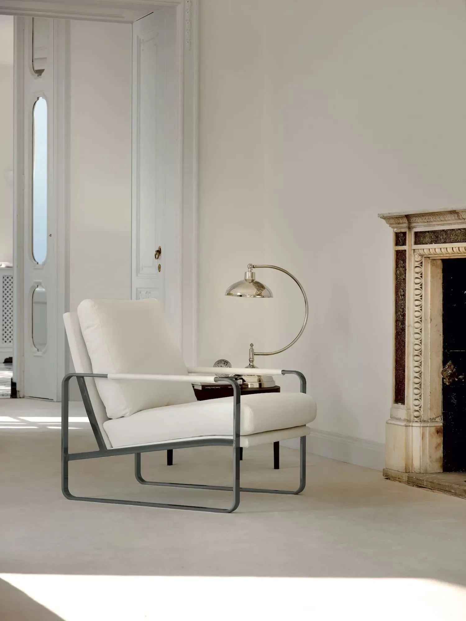 Clarissa Louge Chair